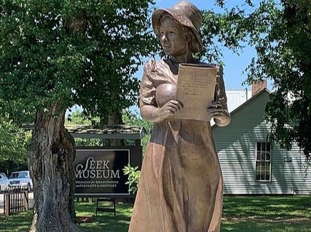 Alice Dunnigan statue