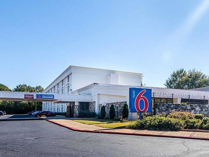 Motel 6