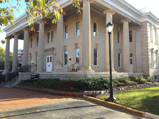 picture of a university of georgia health sciences campus building 