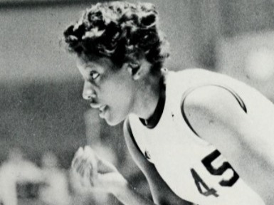 photo of lusia harris in a basketball uniform