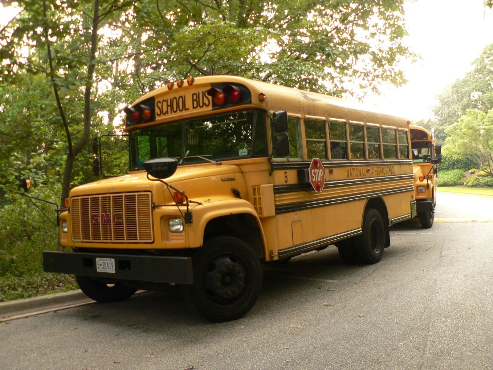 Yellow school bus