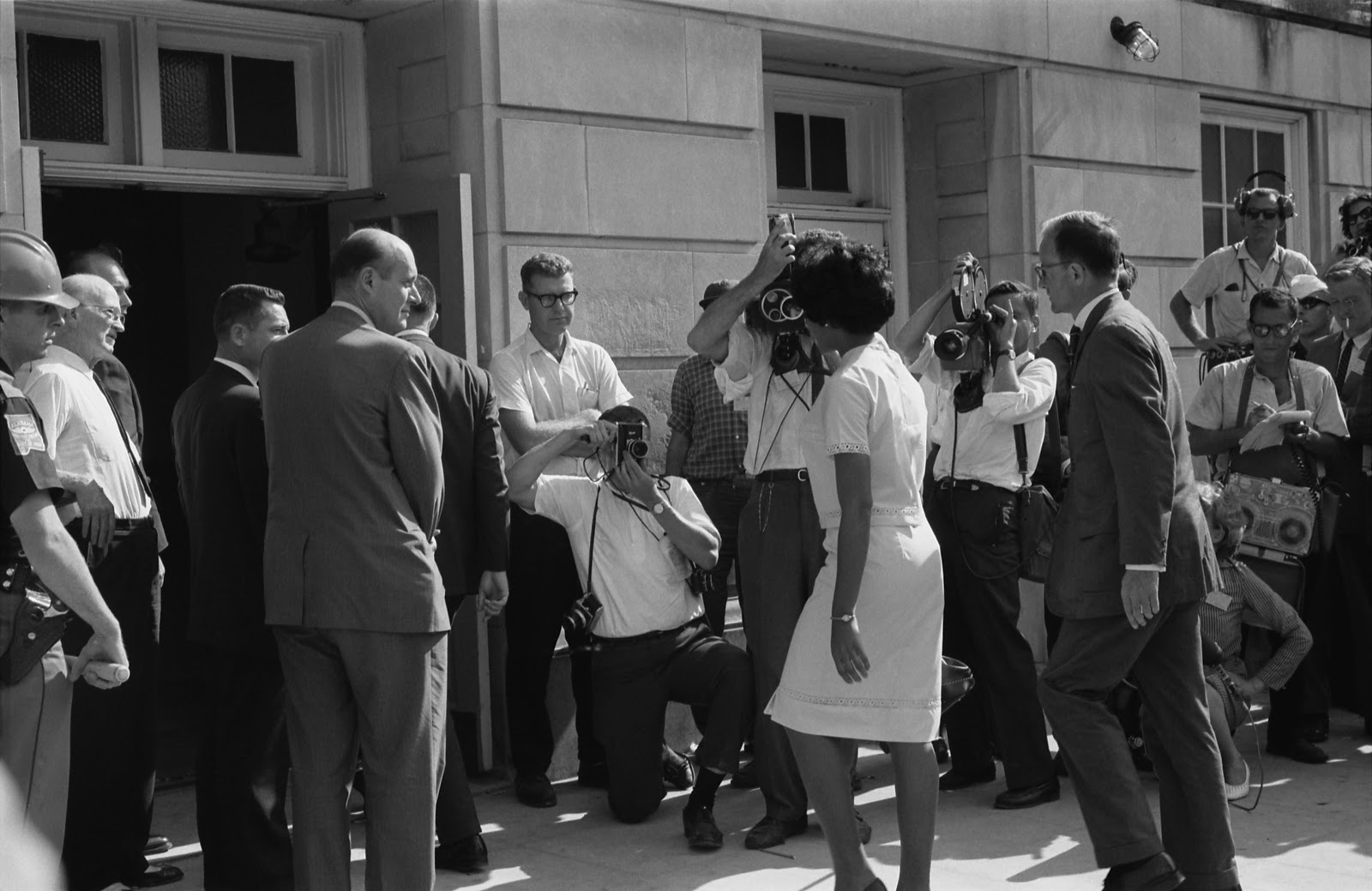 Vivian Malone entering Foster Auditorium to register for classes at the University of Alabama