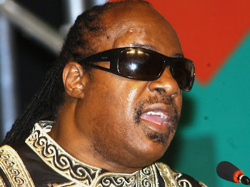 Stevie Wonder Singing