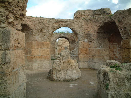 antonine baths ruins in carthage