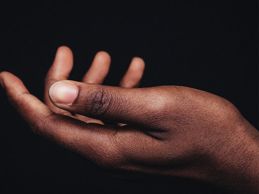 hand open with palm up