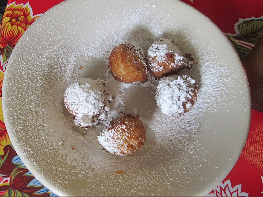 plate of calas