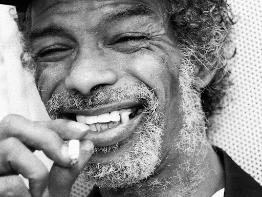gil scott heron smiling
