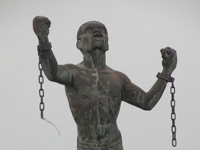 bussa statue