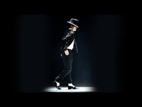 michael jackson doing the moonwalk move
