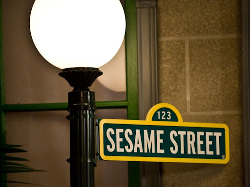 sign that says sesame street