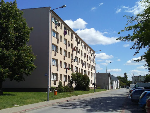 warsaw ghetto street building