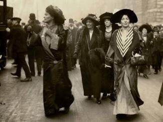 Women walking circa 1900s