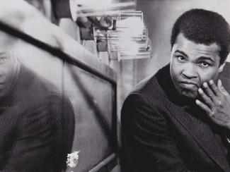 muhammad ali smirking 
