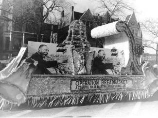black christmas parade float