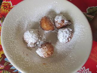 plate of calas