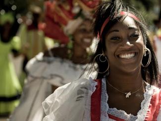 mulata dancer smiling