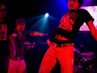 people krumping on stage