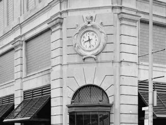 corner view of a store