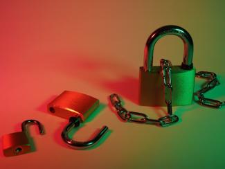 locks locked and unlocked 