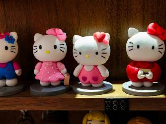 hello kitty figurines