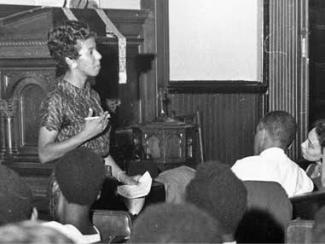 lorraine hansberry speaking to an audience